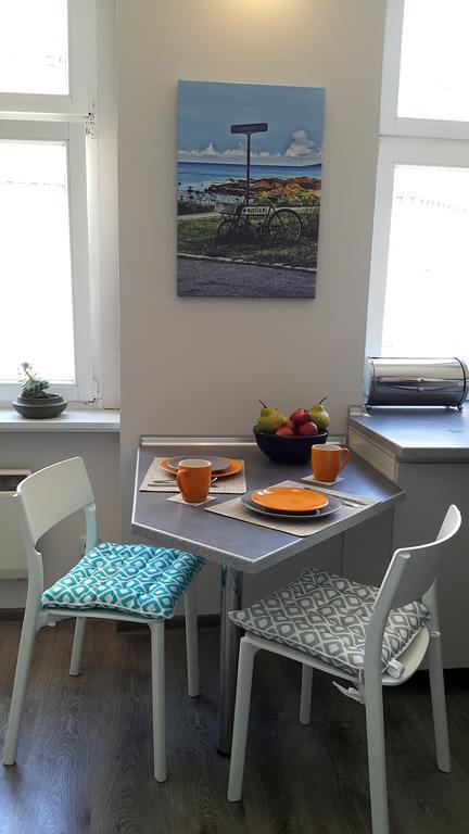 Bluegrayorange Appartement Poznań Buitenkant foto